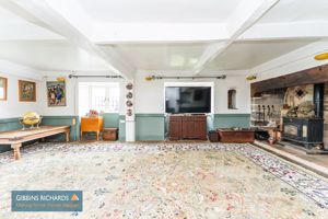 Farm - Sitting Room- click for photo gallery